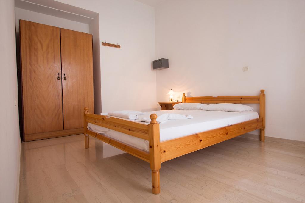 Elena Rooms & Apartments Gerani  Chambre photo